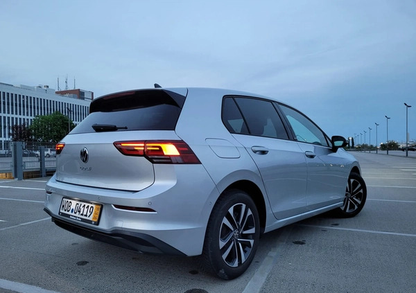 Volkswagen Golf cena 73500 przebieg: 3200, rok produkcji 2020 z Gdynia małe 596